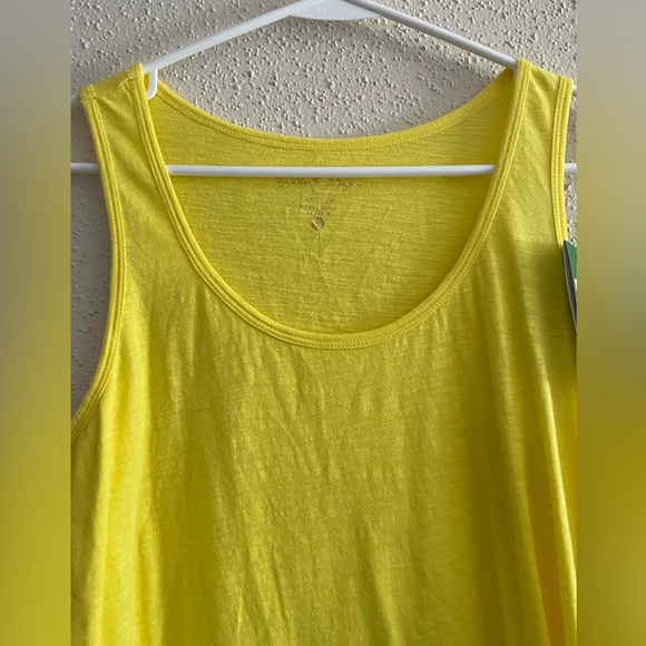 NWT - Lilly Pulitzer Women’s Small Yellow Sleeveless McKee Top with Pom Poms - Picture 9 of 16